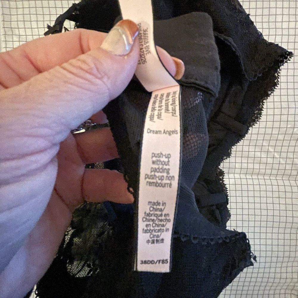 Victoria’s Secret Very sexy / dream angels bra bundle - price firm - 38DD *** - Picture 10 of 16